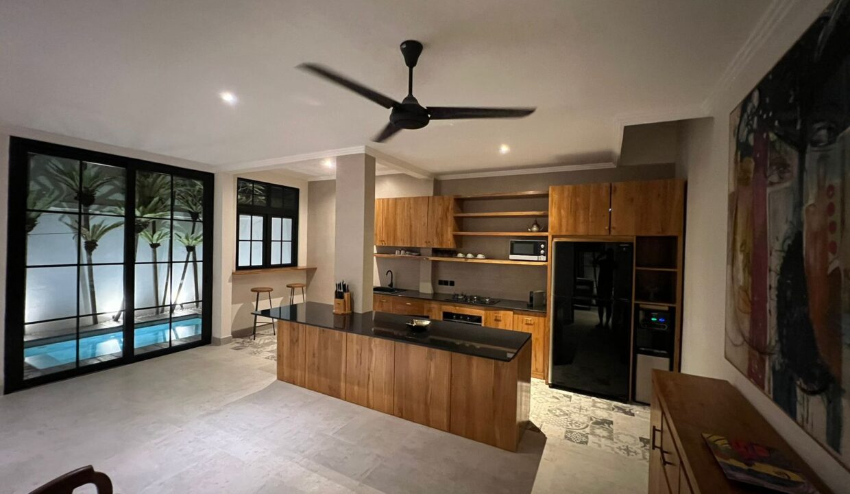 Sebastien - 3 BR - Seminyak (11)